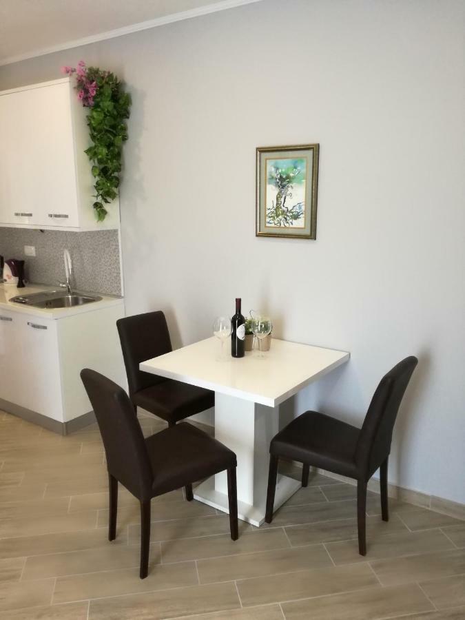 Apartments Smokva Makarska Extérieur photo